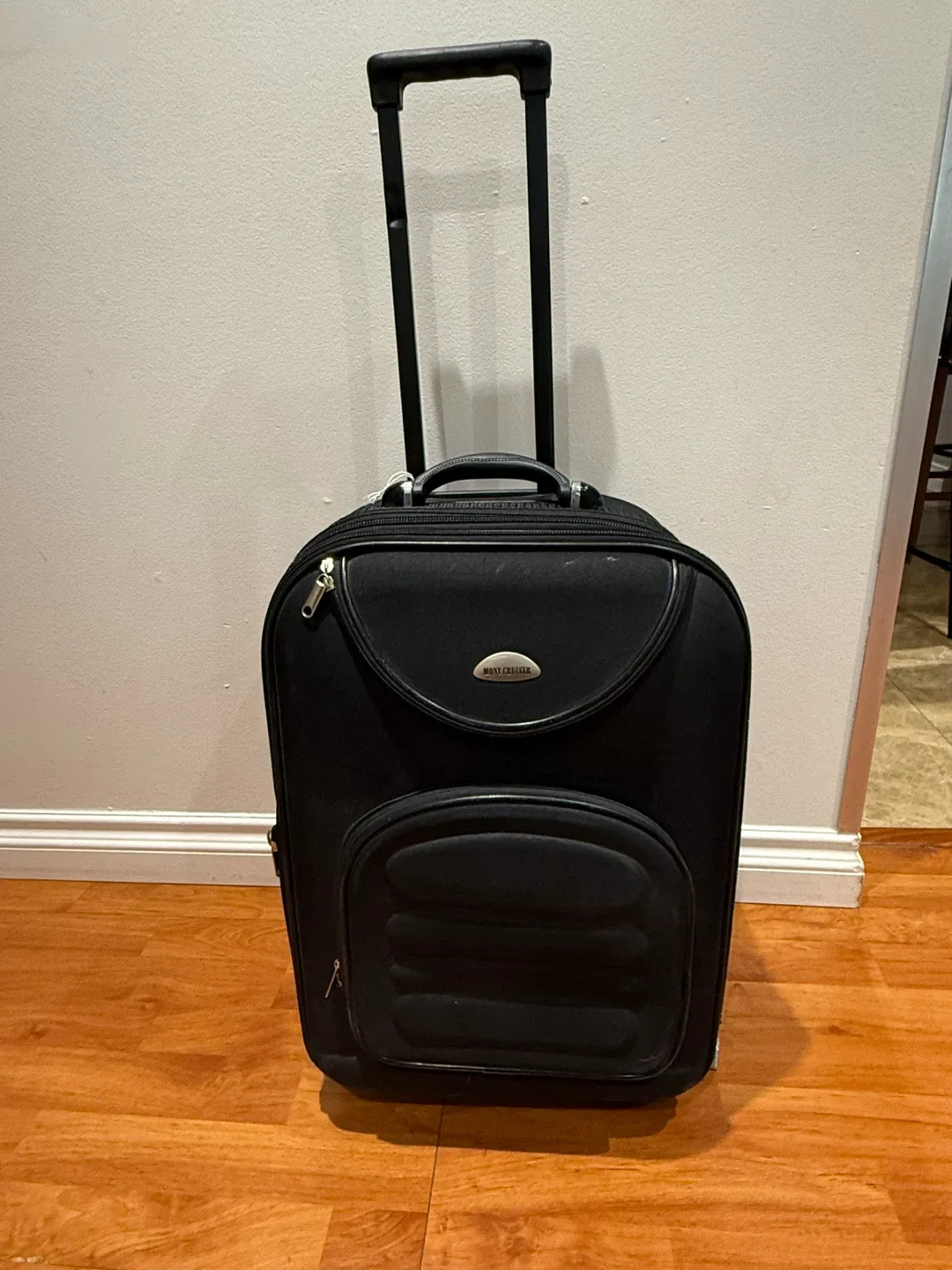 Small black luggage bag thumbnail