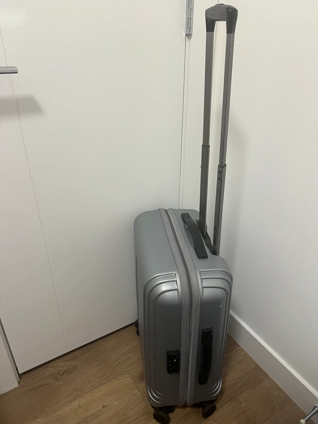John Lewis Silver Suitcase - photo 4