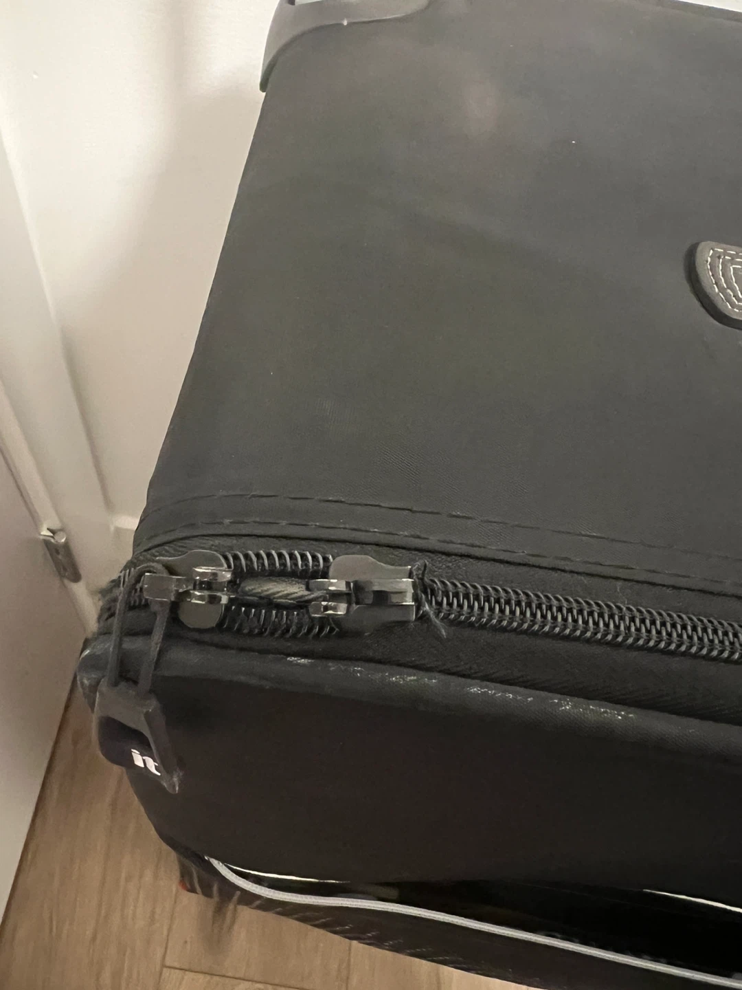 it Luggage World's Lightest Black Suitcase - photo 3