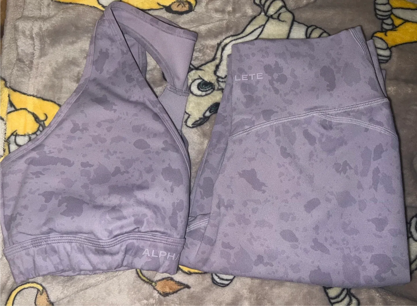 Workout set alphalete image indicator(3)