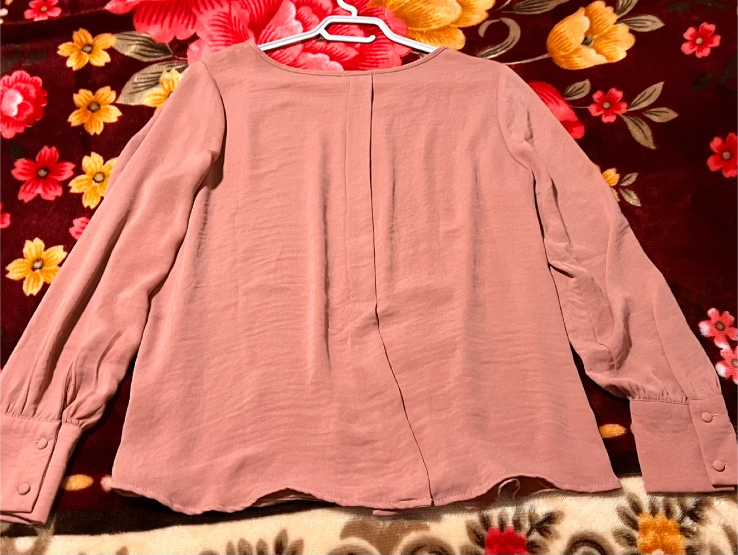 Semi-casual Blouse - Ricki’s - Size Medium image indicator(2)