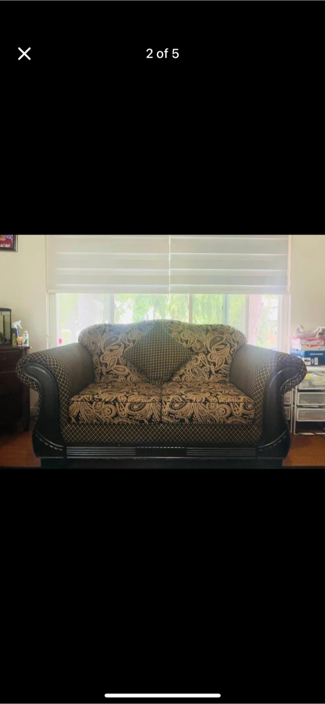 Used Furniture Set: Table and Sofa - photo 5