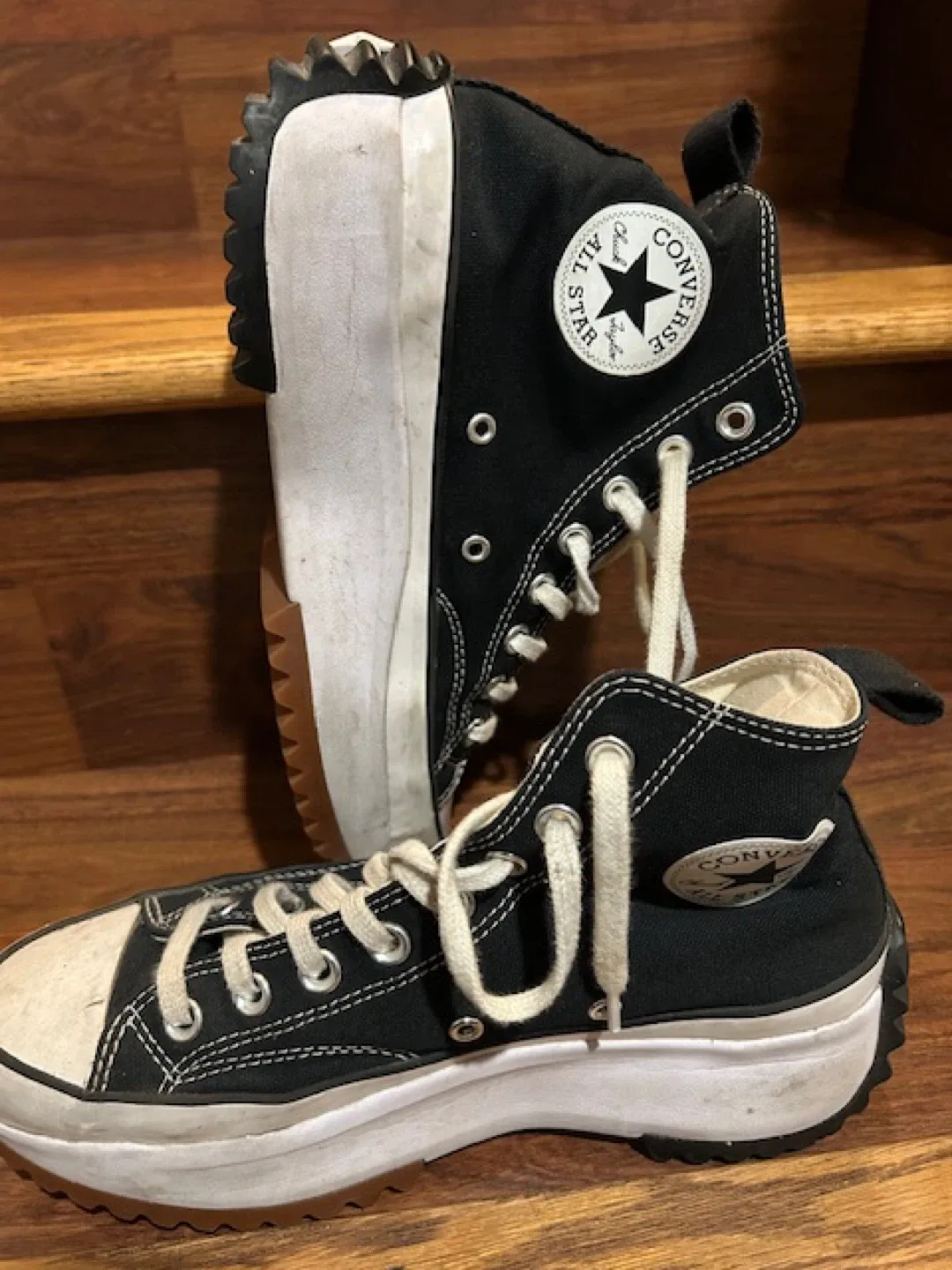 Converse Run Star Hike High Top - Women's 7.5 / Men's 6.5