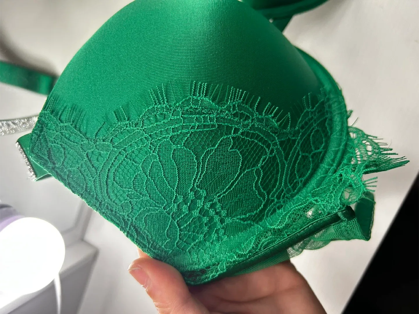 RARE NWT VS Green Lace Shine Strap Bombshell Bra 30DD image indicator(6)