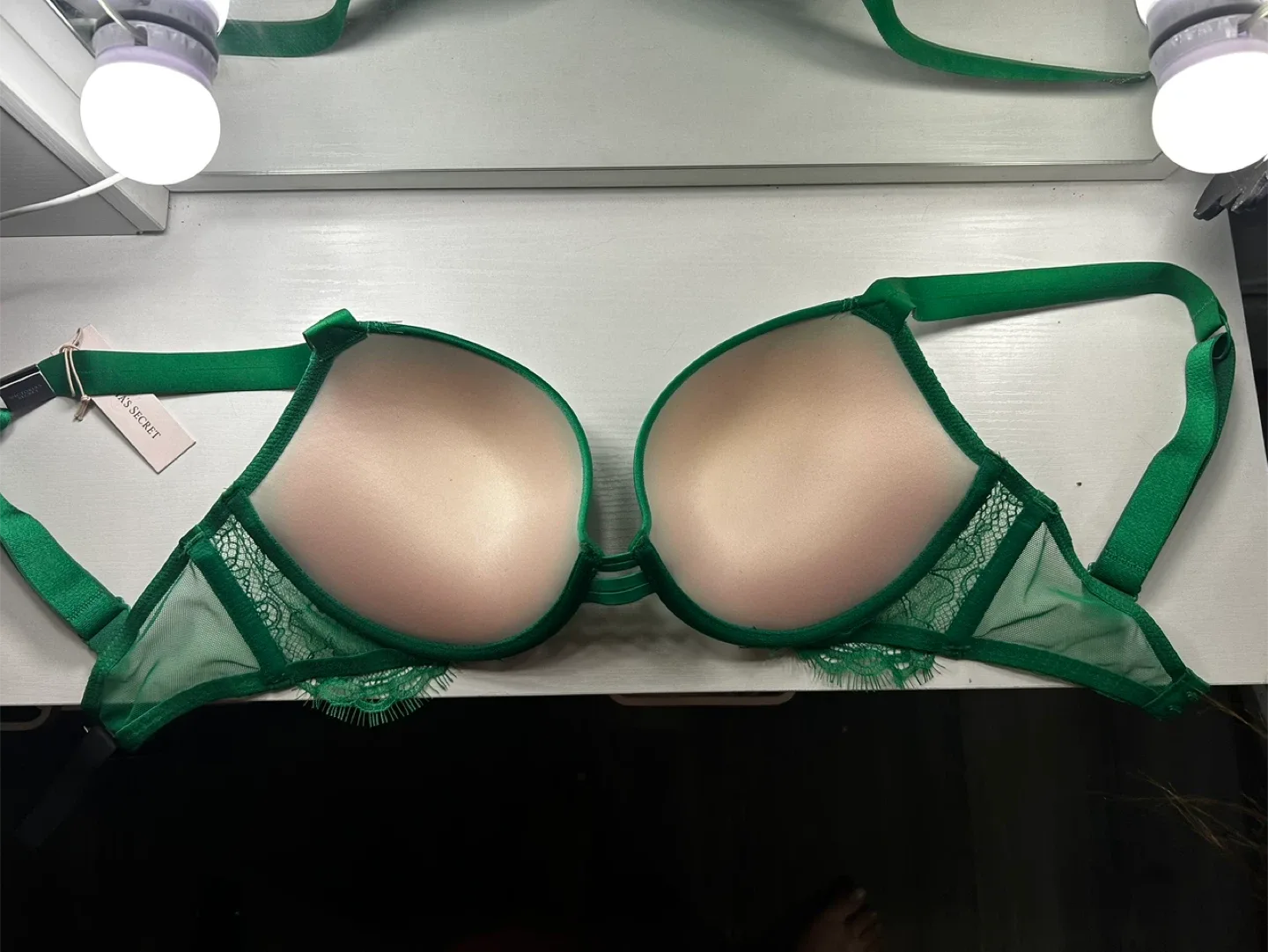 RARE NWT VS Green Lace Shine Strap Bombshell Bra 30DD image indicator(9)