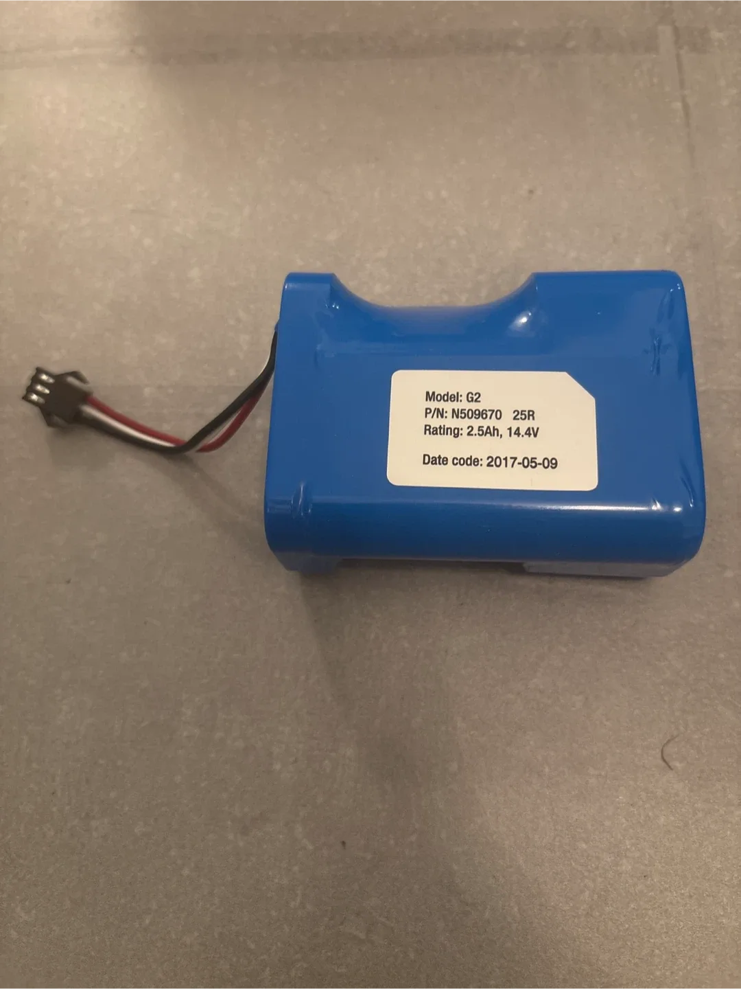 Black+Decker Smartech Pet Robot Vacuum (Need a new battery) image indicator(4)