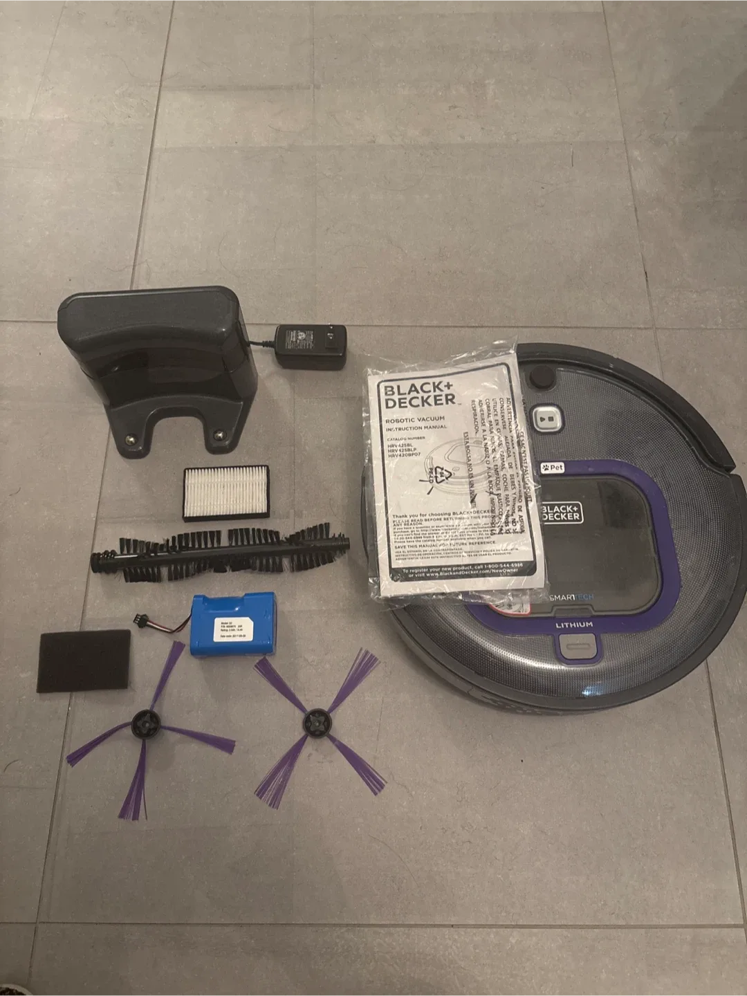 Black+Decker Smartech Pet Robot Vacuum (Need a new battery) image indicator(5)