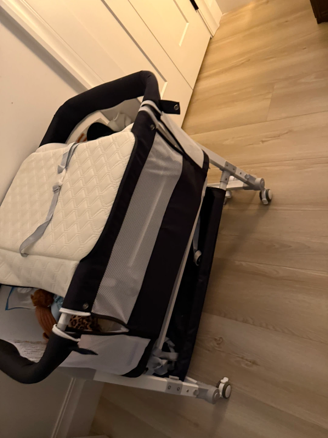 Bassinet - Black and White - photo 3