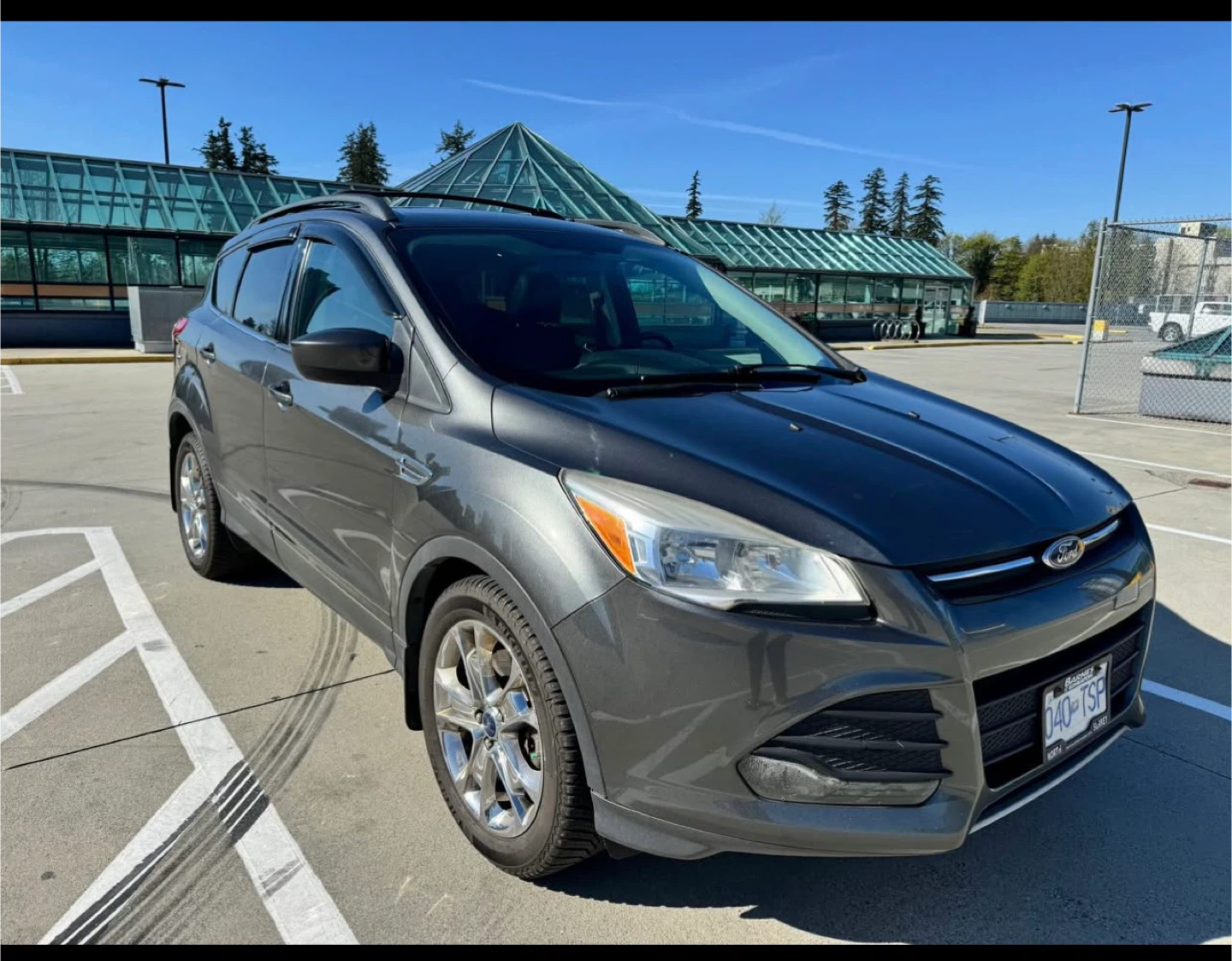 Ford Escape Interior and Exterior - photo 5