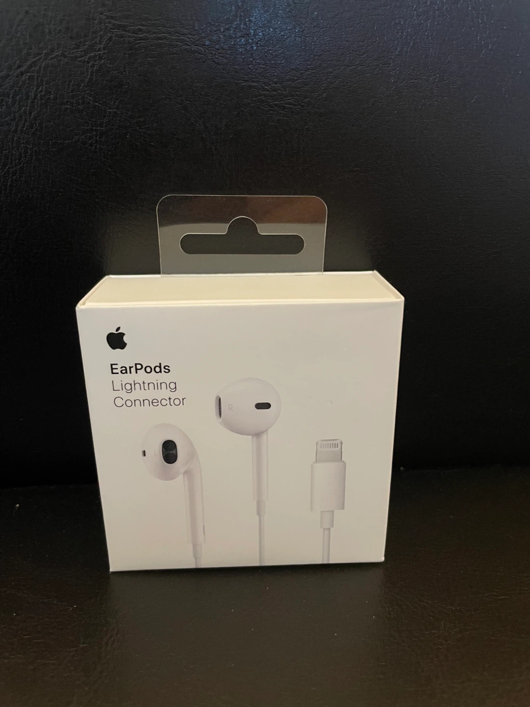 New Apple EarPods with Lightning Connector