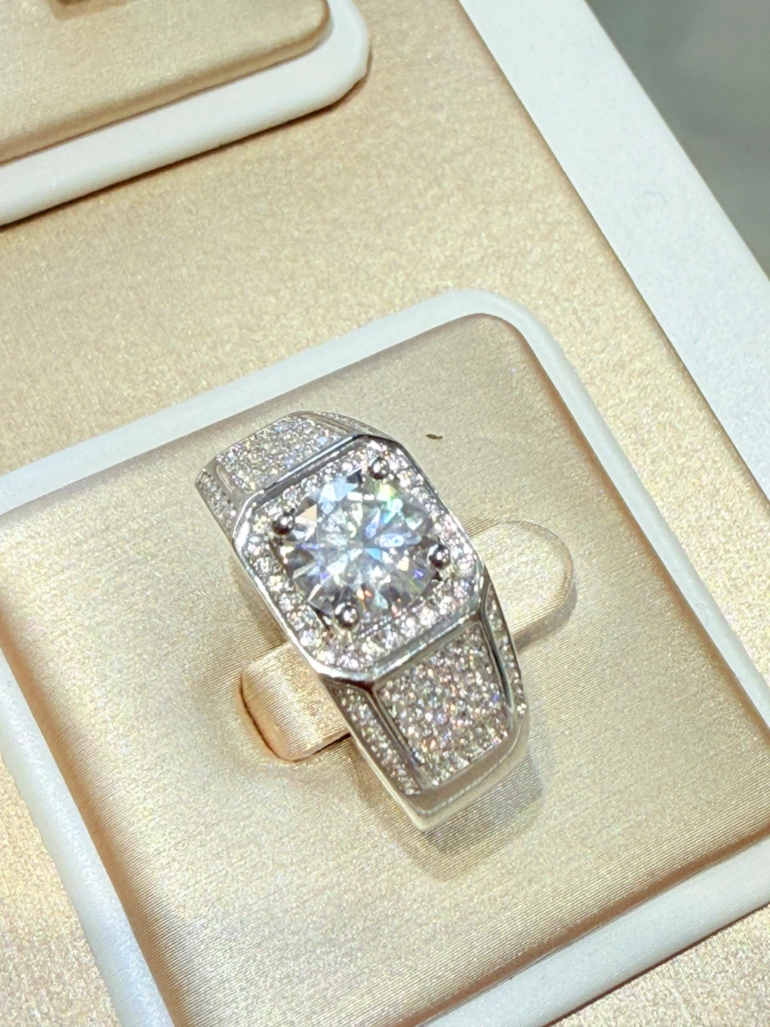 2 carats 925 sterling silver moissanite ring - photo 3