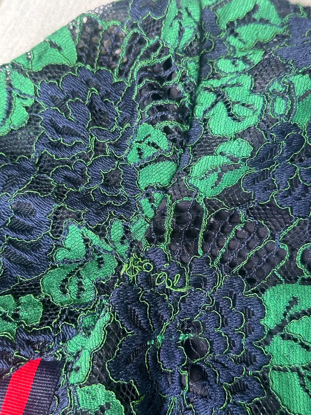 Ted Baker blouse - Size says 0 but fits like 4 image indicator(7)