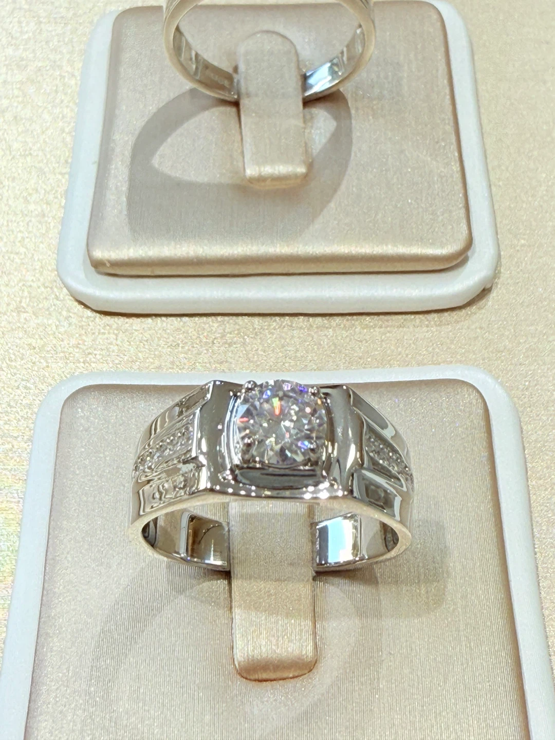 1 carat 925 sterling silver moissanite ring - photo 2
