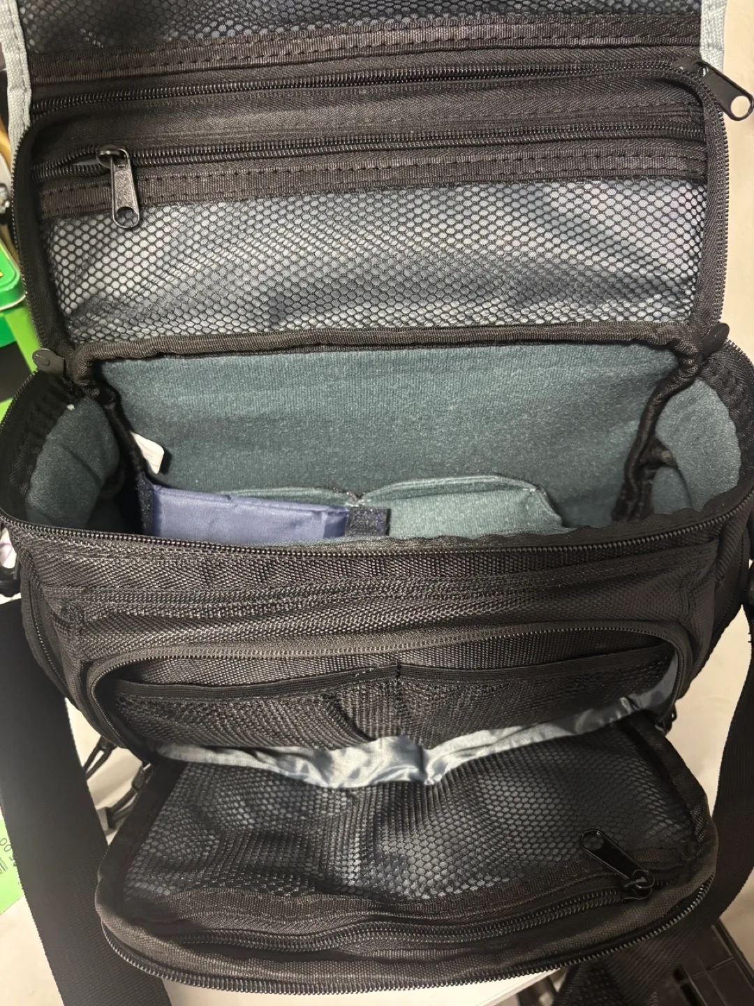 Nikon Camera Bag image indicator(2)