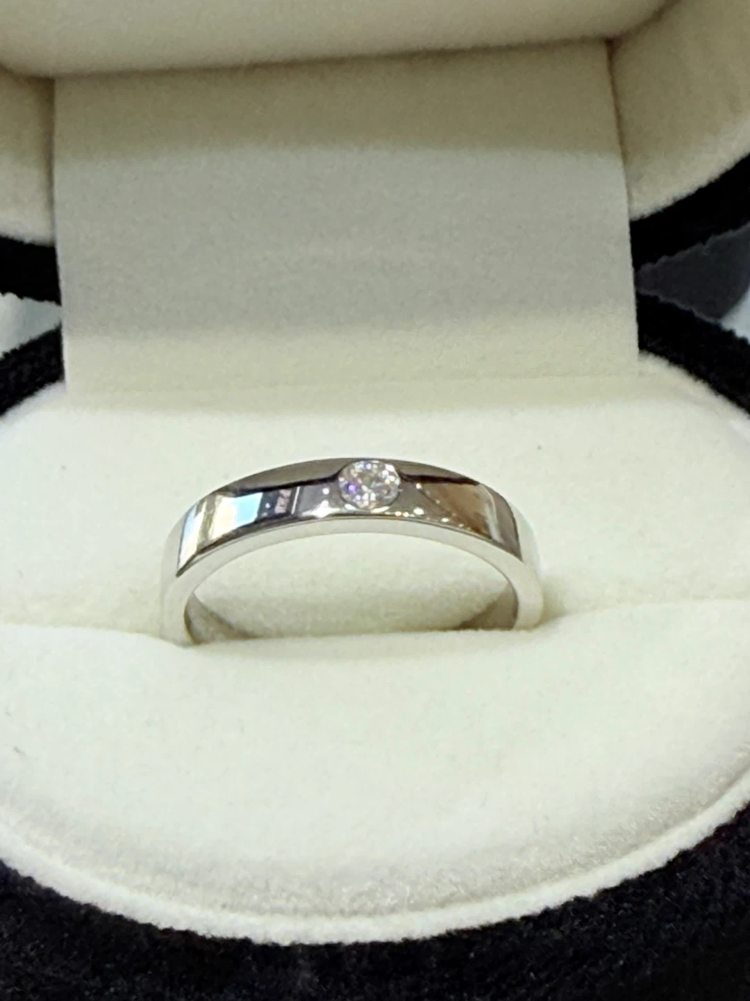 0.3 carats 925 sterling silver moissanite ring