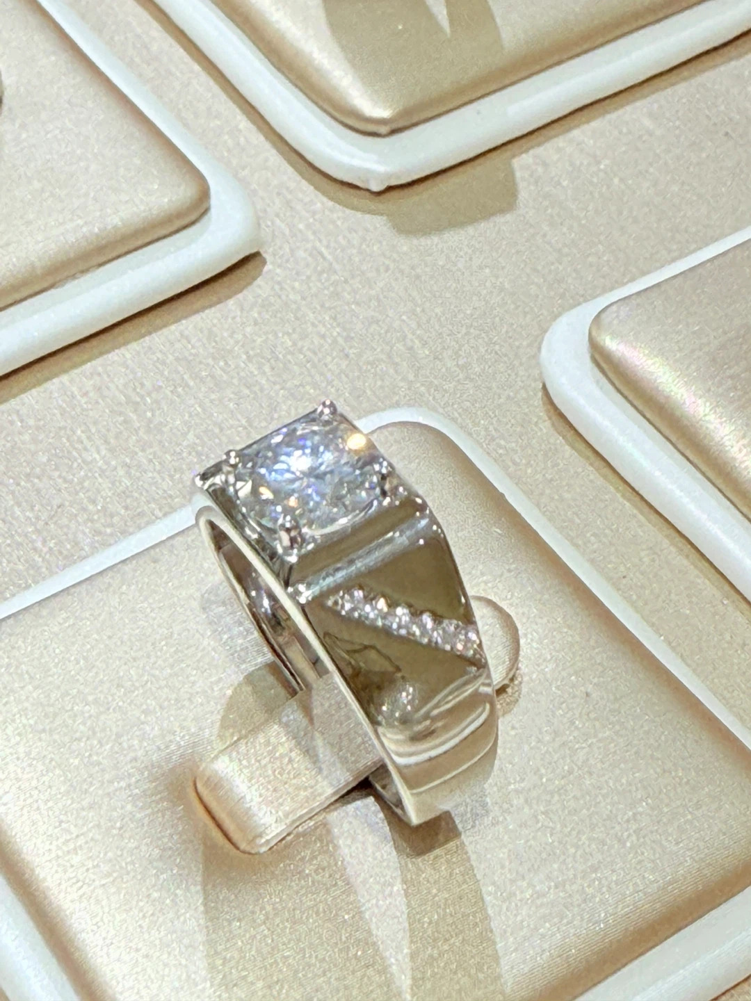 2 carats 925 sterling silver moissanite ring - photo 4