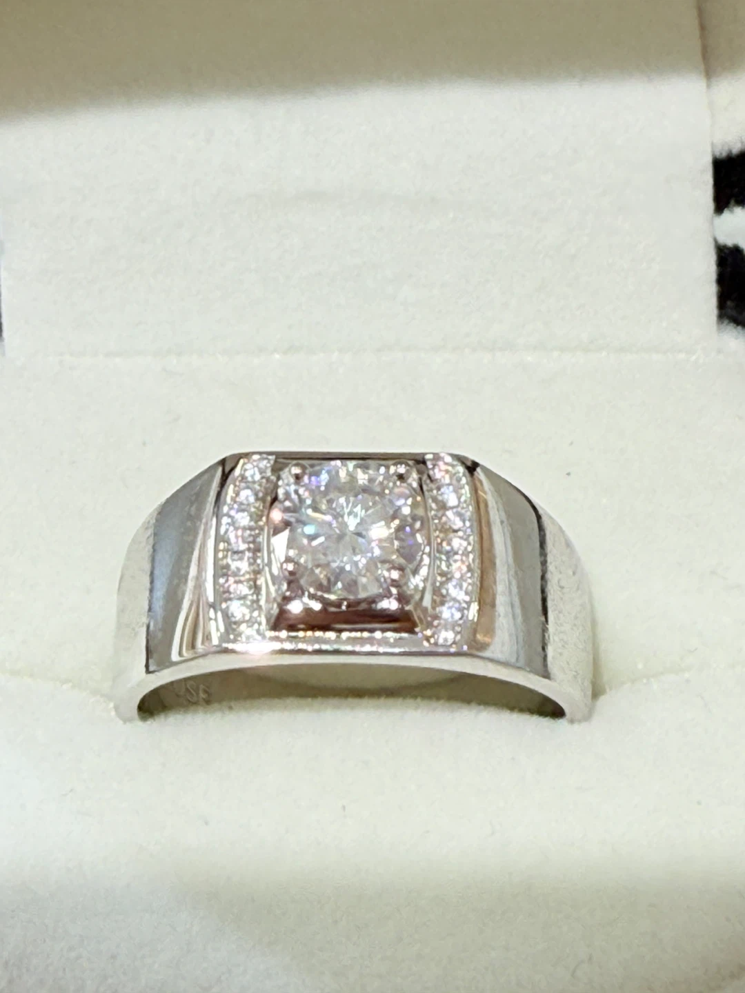 1 carat 925 sterling silver moissanite ring