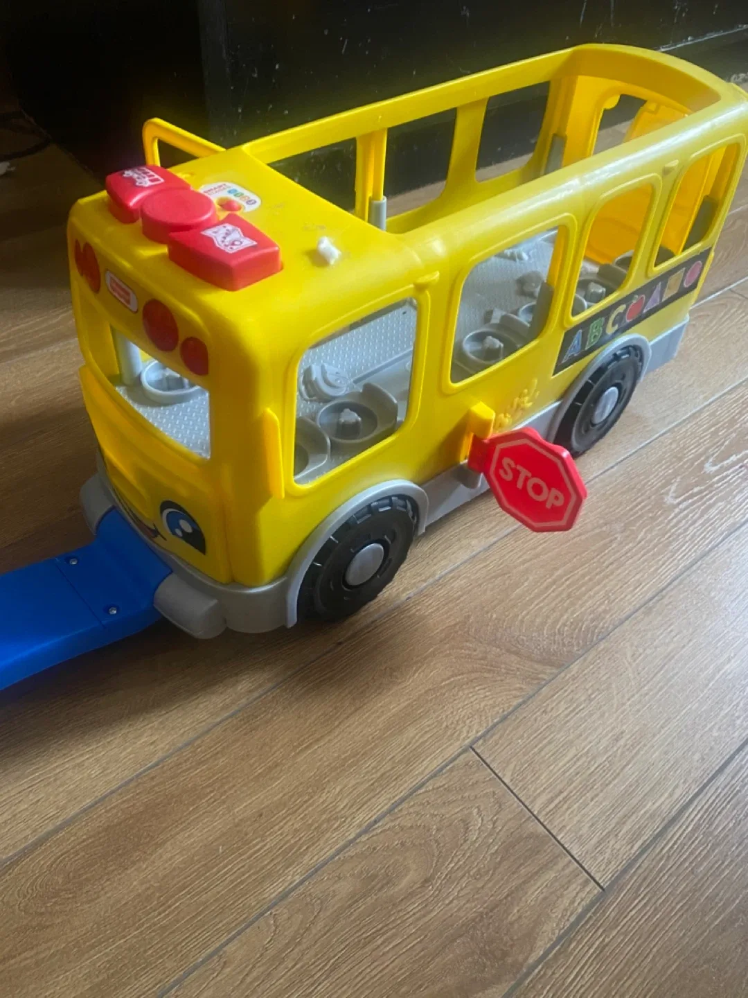 Fisher-Price Yellow busI bought it in 68$ I am selling in 15Bus thumbnail