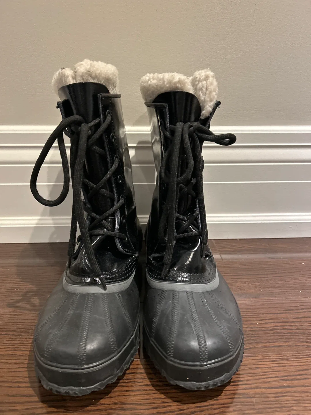 Joe Fresh Women's Winter Boots - Size 9 thumbnail