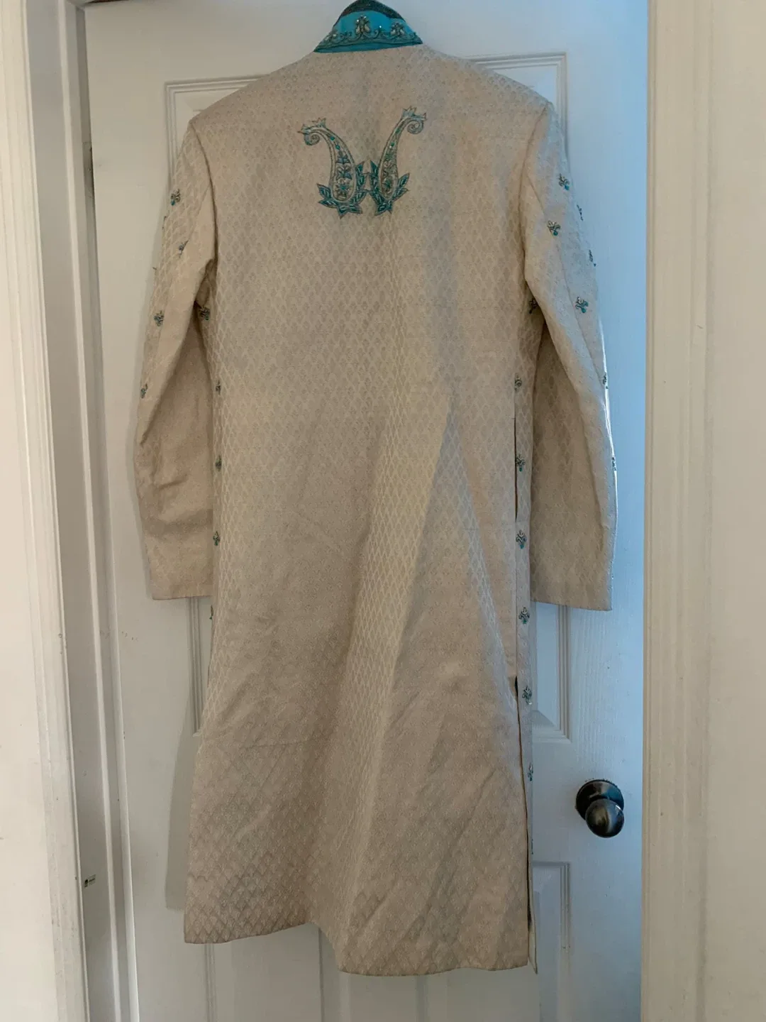 Men's Sherwani - Beige & Turquoise image indicator(4)