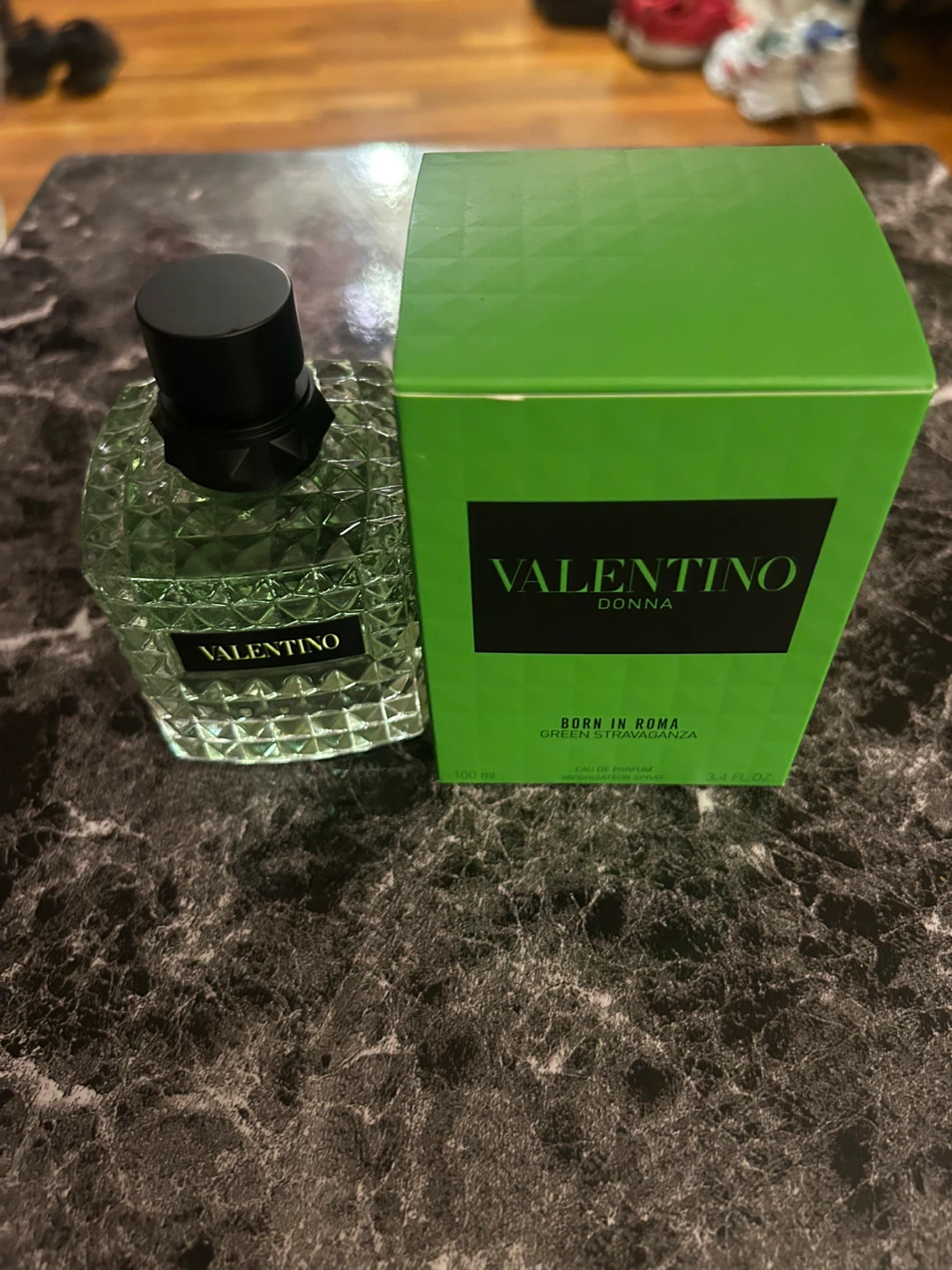 Valentino Donna Born In Roma Green Stravaganza 3.4 fl oz