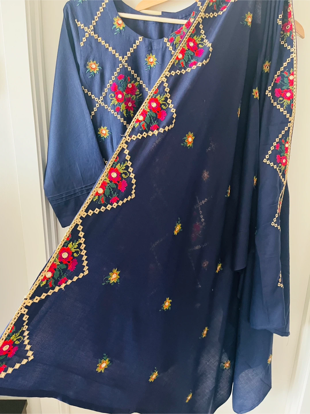 Dhanak 3pc suits new - photo 2