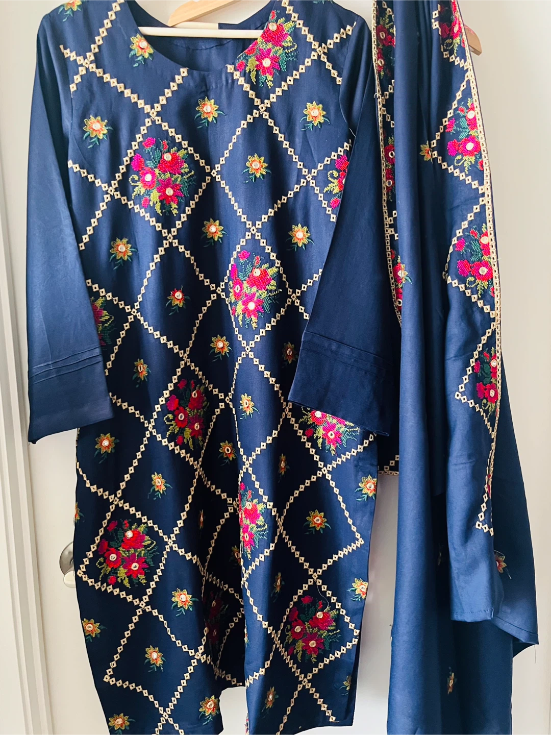 Dhanak 3pc suits new - photo 5