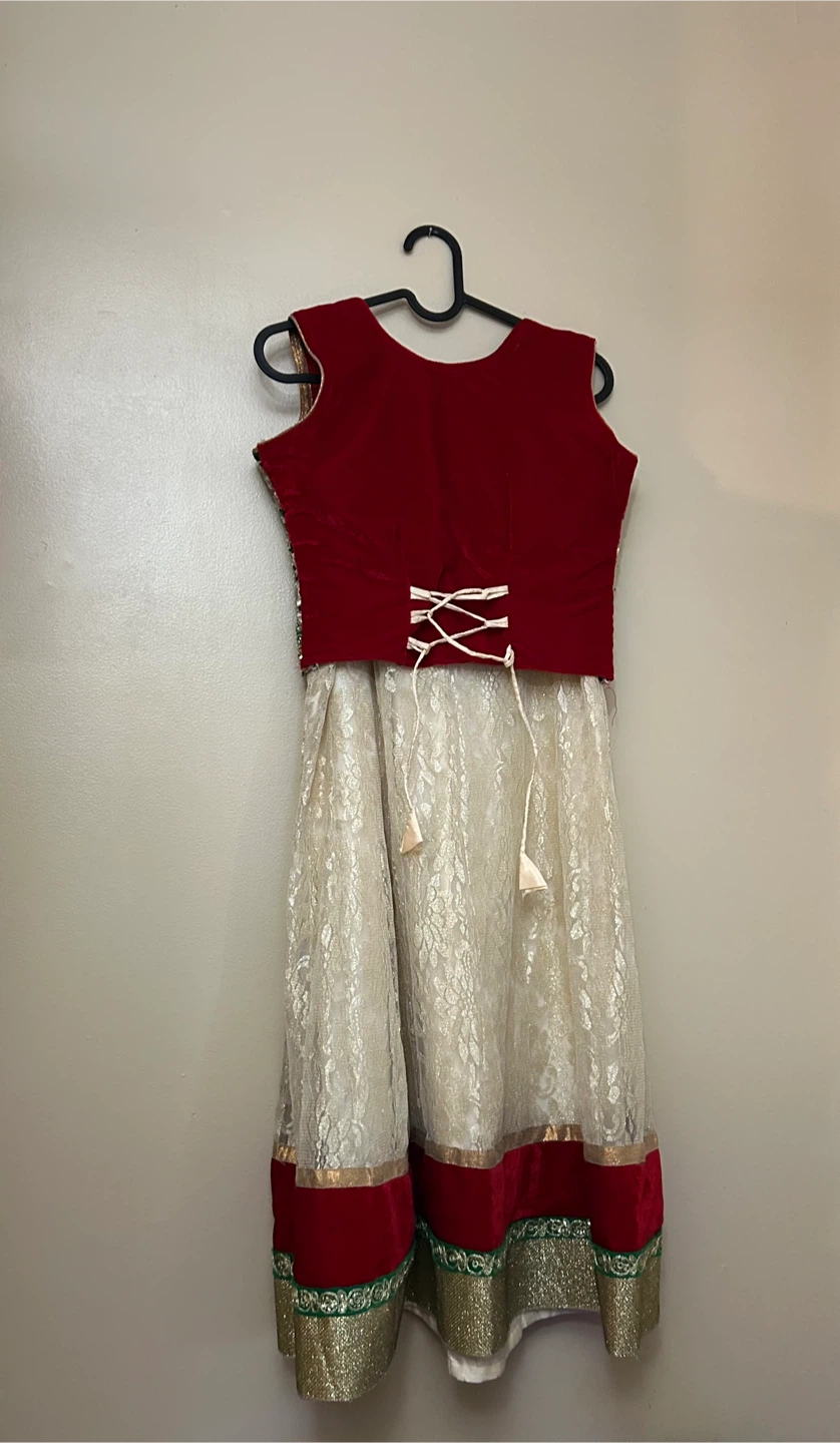 Glamorous Girls Gold Lehenga {size 32} - photo 4