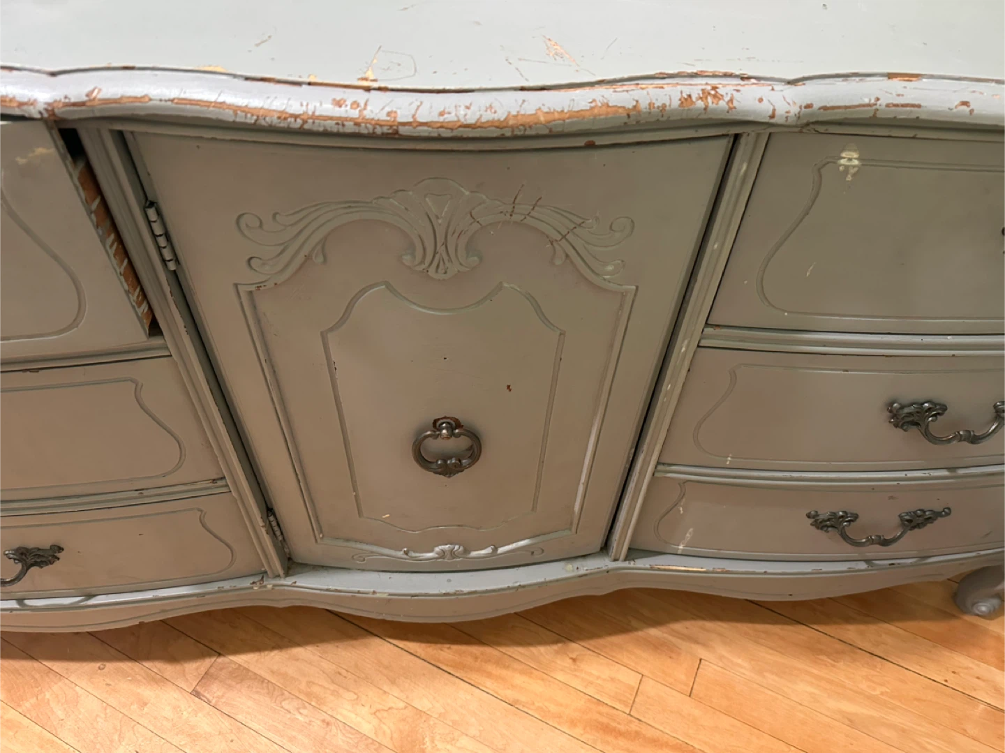 Solid wood Dresser - great for a project! - photo 3