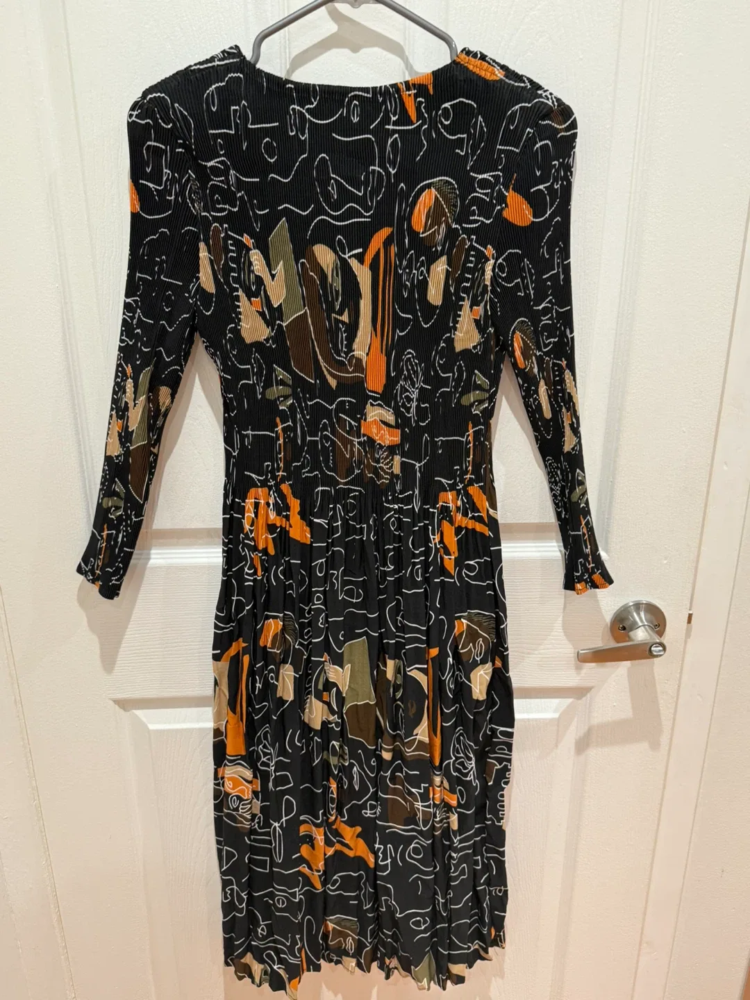 Pleated midi dress, abstract print thumbnail