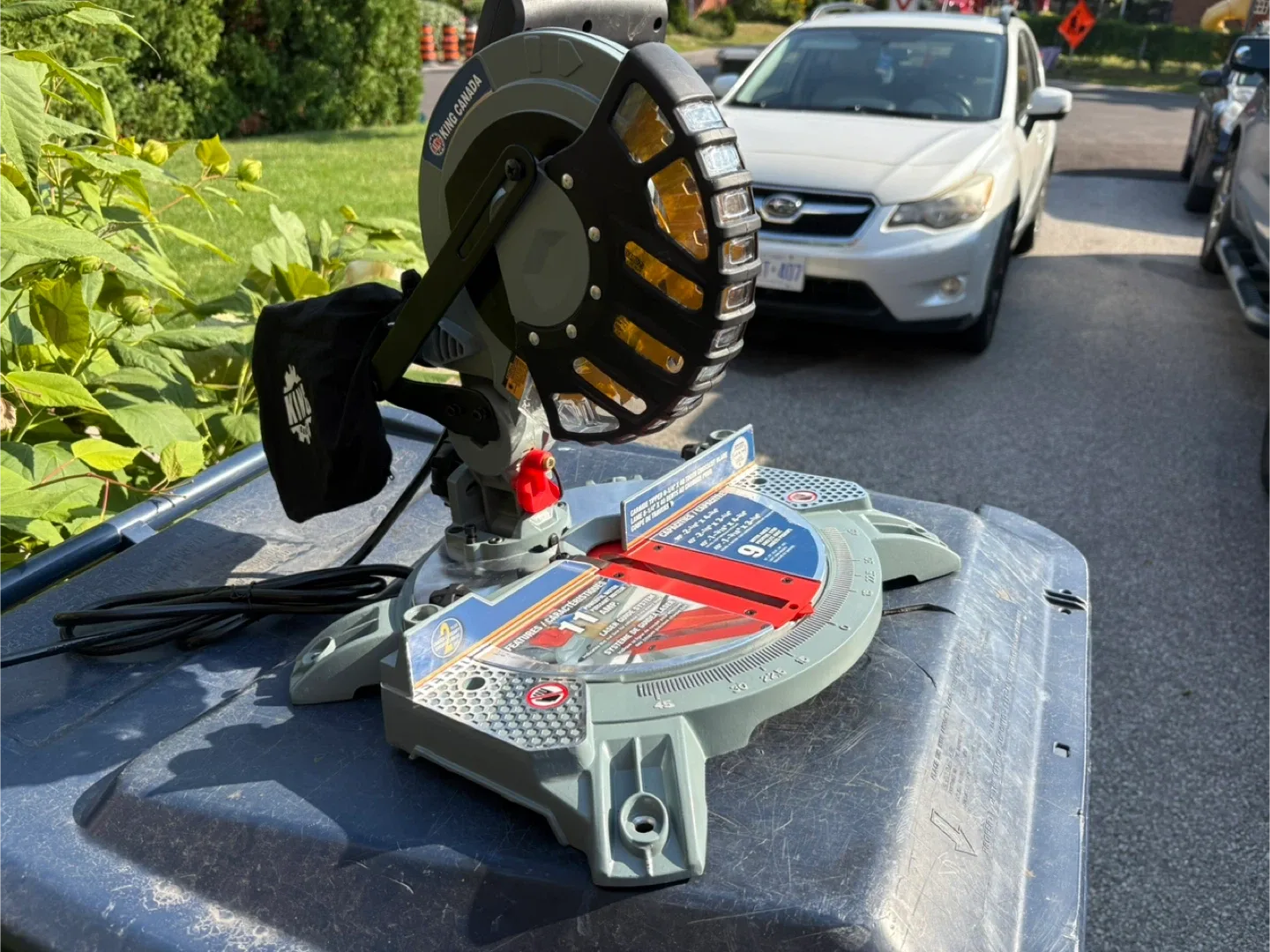 King Canada 8-1/4" Compound Miter Saw