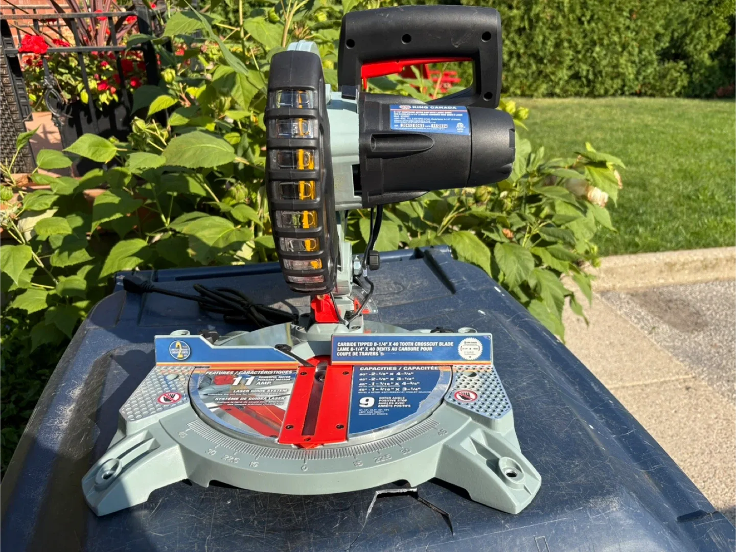 King Canada 8-1/4" Compound Miter Saw image indicator(3)