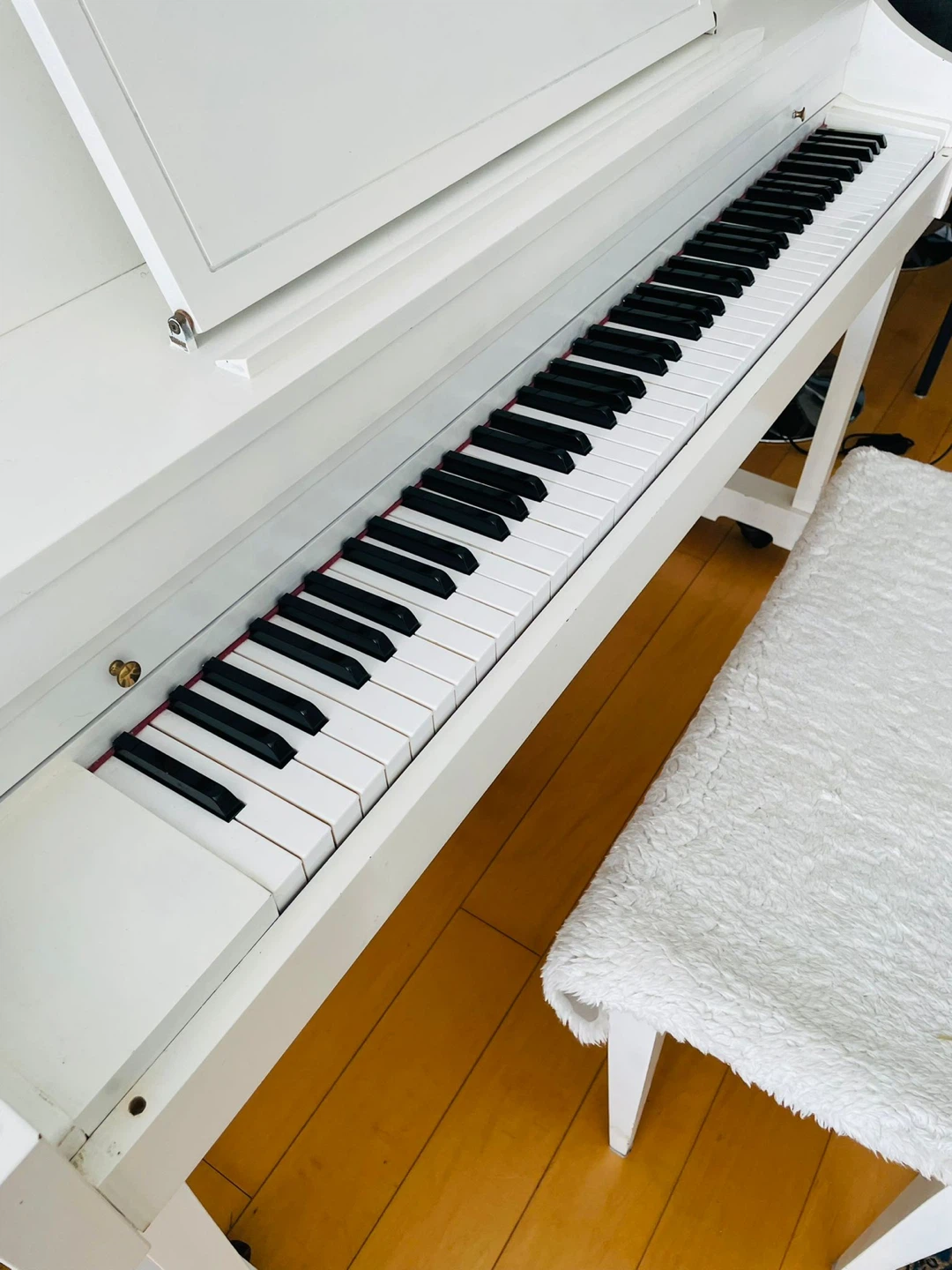 Heintzman Piano – Excellent Condition 🎹 - photo 3