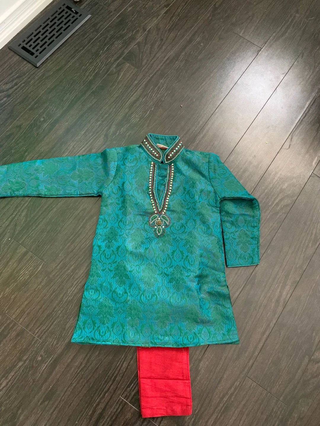 Boys' Kurta Shalwar - Size 6 thumbnail