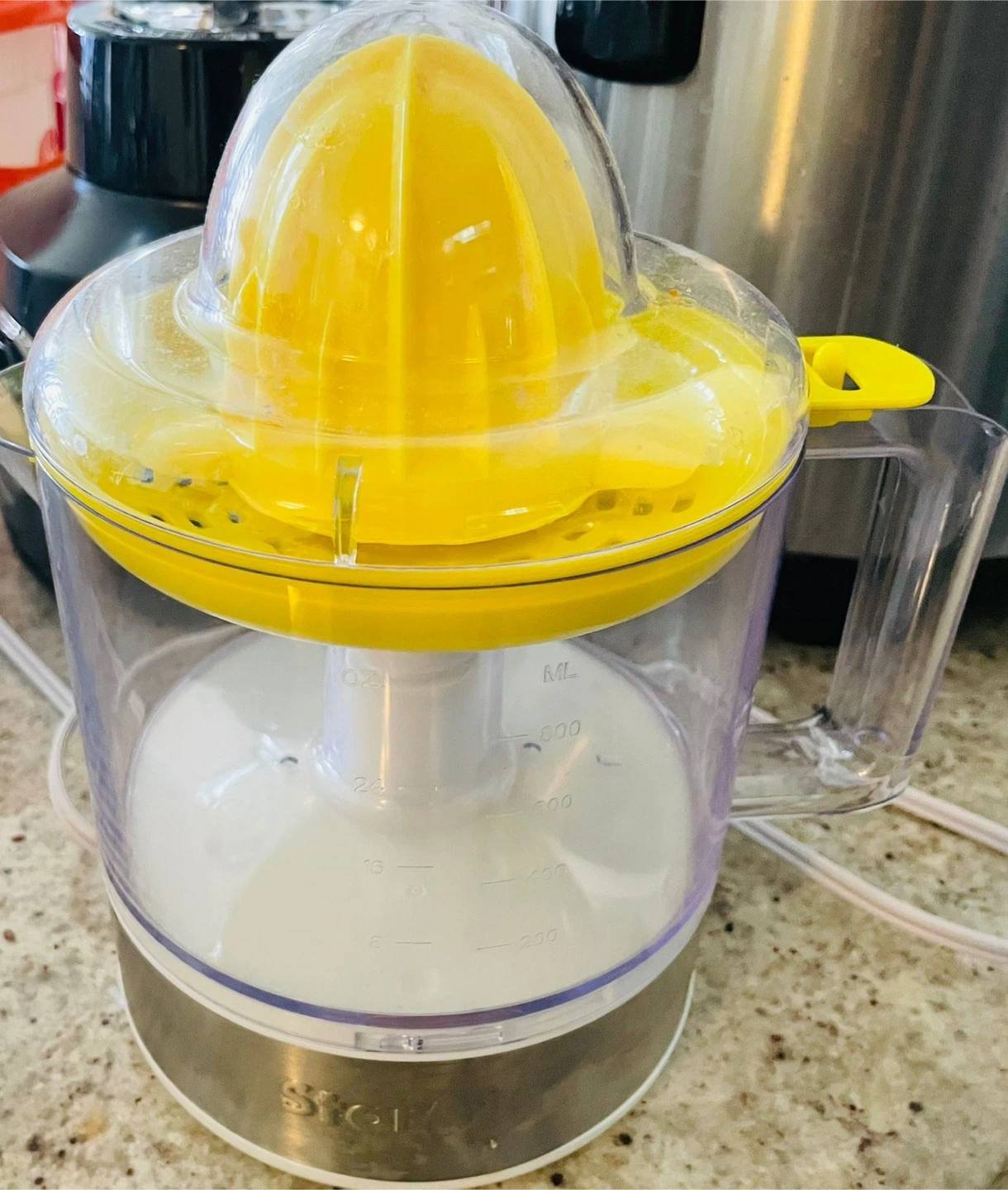 Starfrit Electric Citrus Juicer