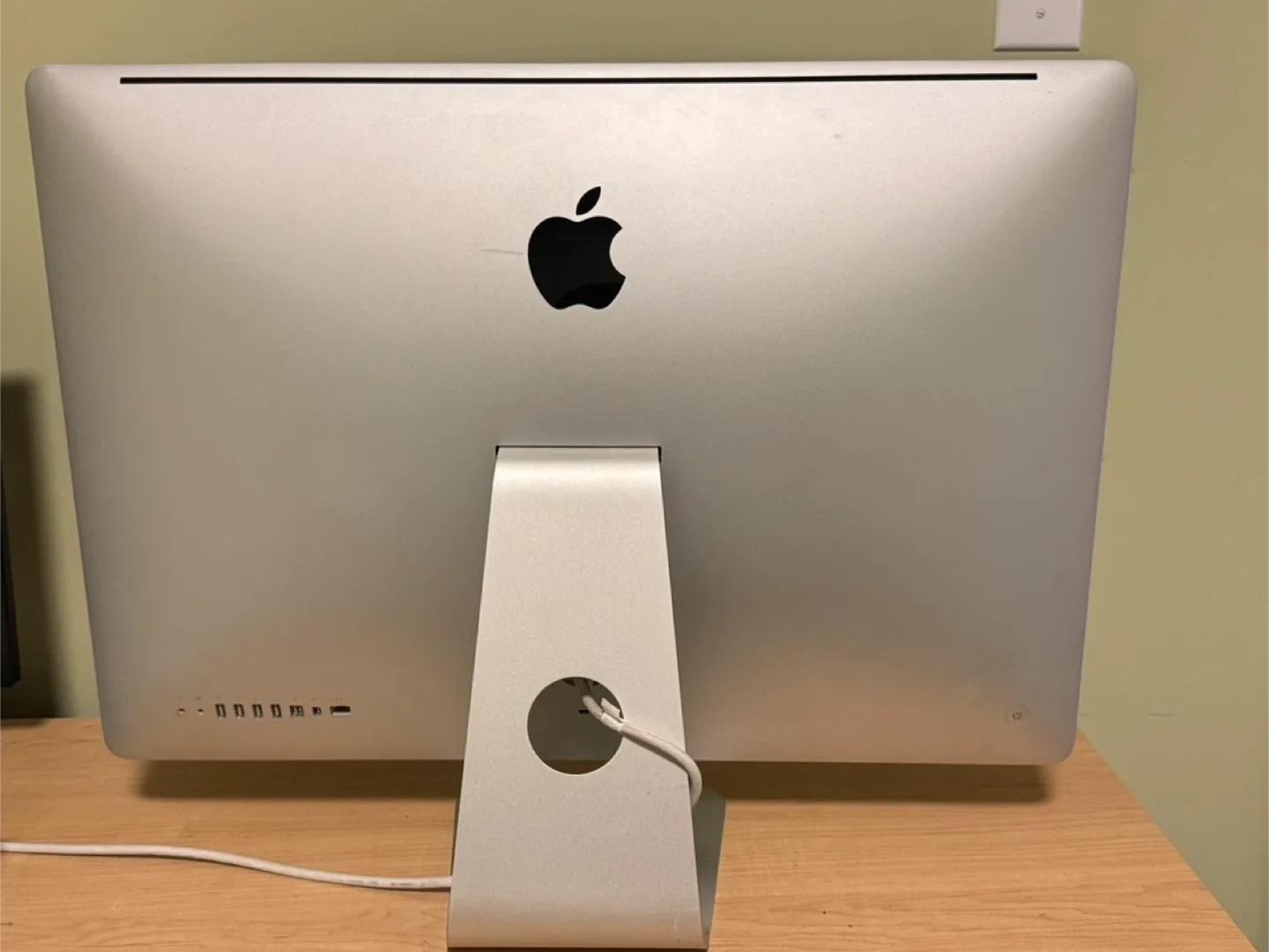 Apple iMac 27-inch late 2009 for parts image indicator(2)