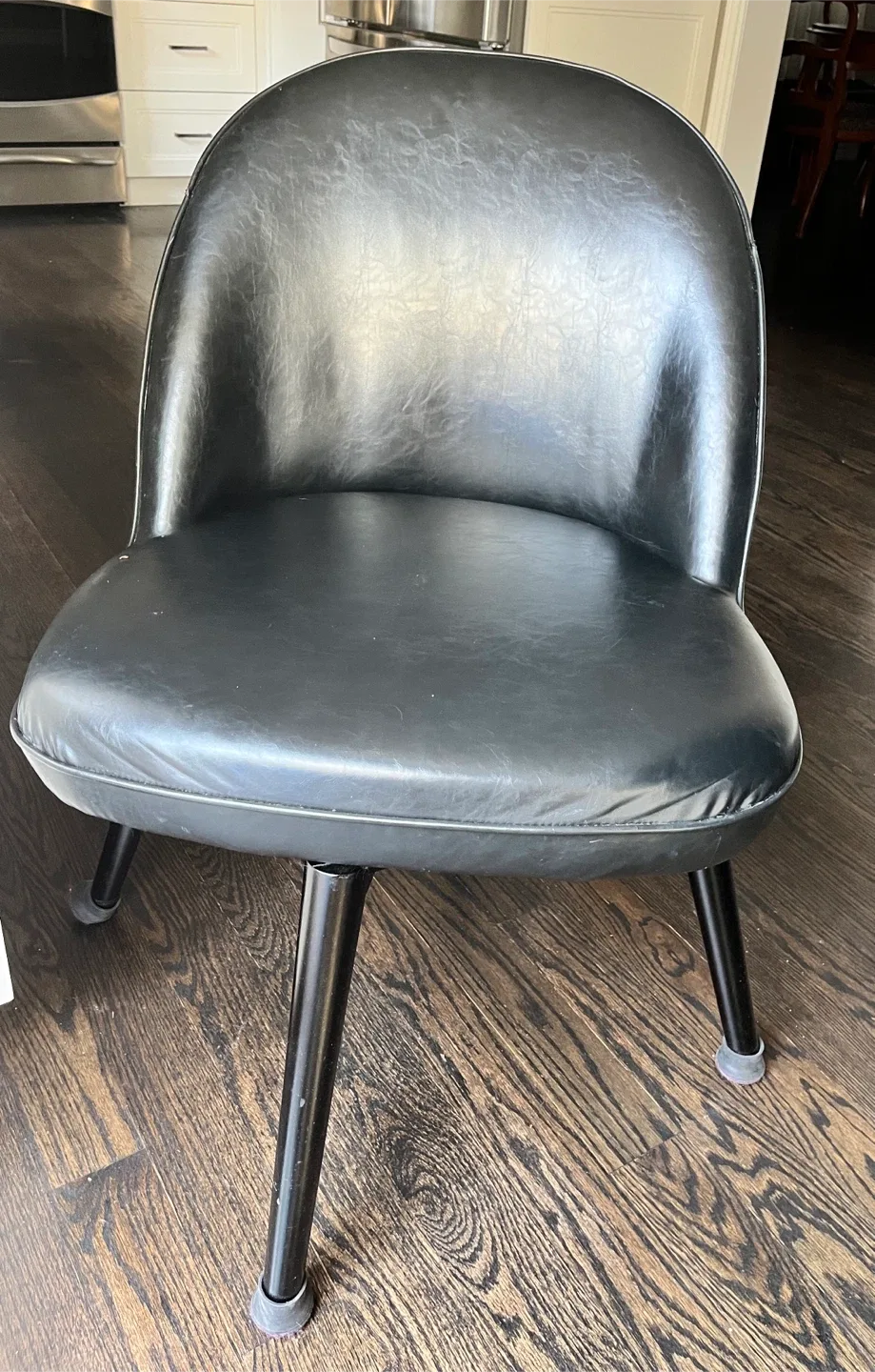 Black leather swivel Chairs 4 of them thumbnail