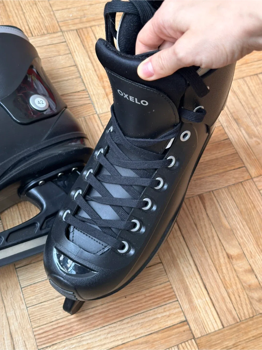 Decathlon Ice Skates - Size 8 US image indicator(2)
