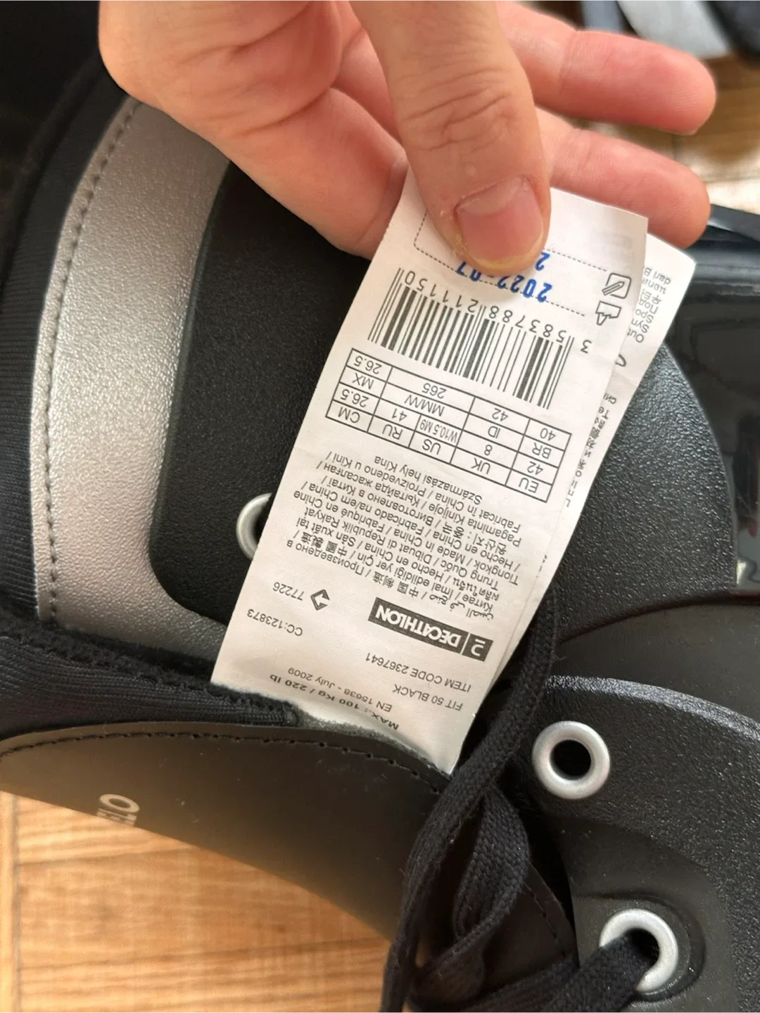 Decathlon Ice Skates - Size 8 US image indicator(4)