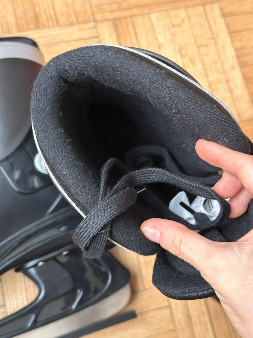 Decathlon Ice Skates - Size 8 US image indicator(3)