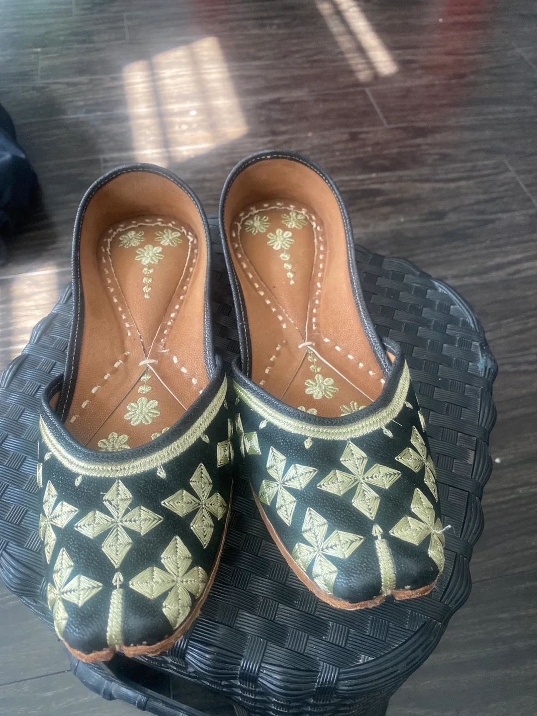 Size 6 Black Leather Jutti Shoes thumbnail