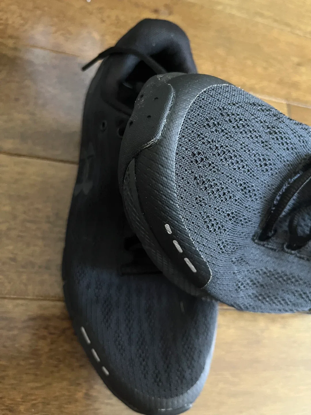 Under Armour Charged Assert 9 - Black image indicator(3)