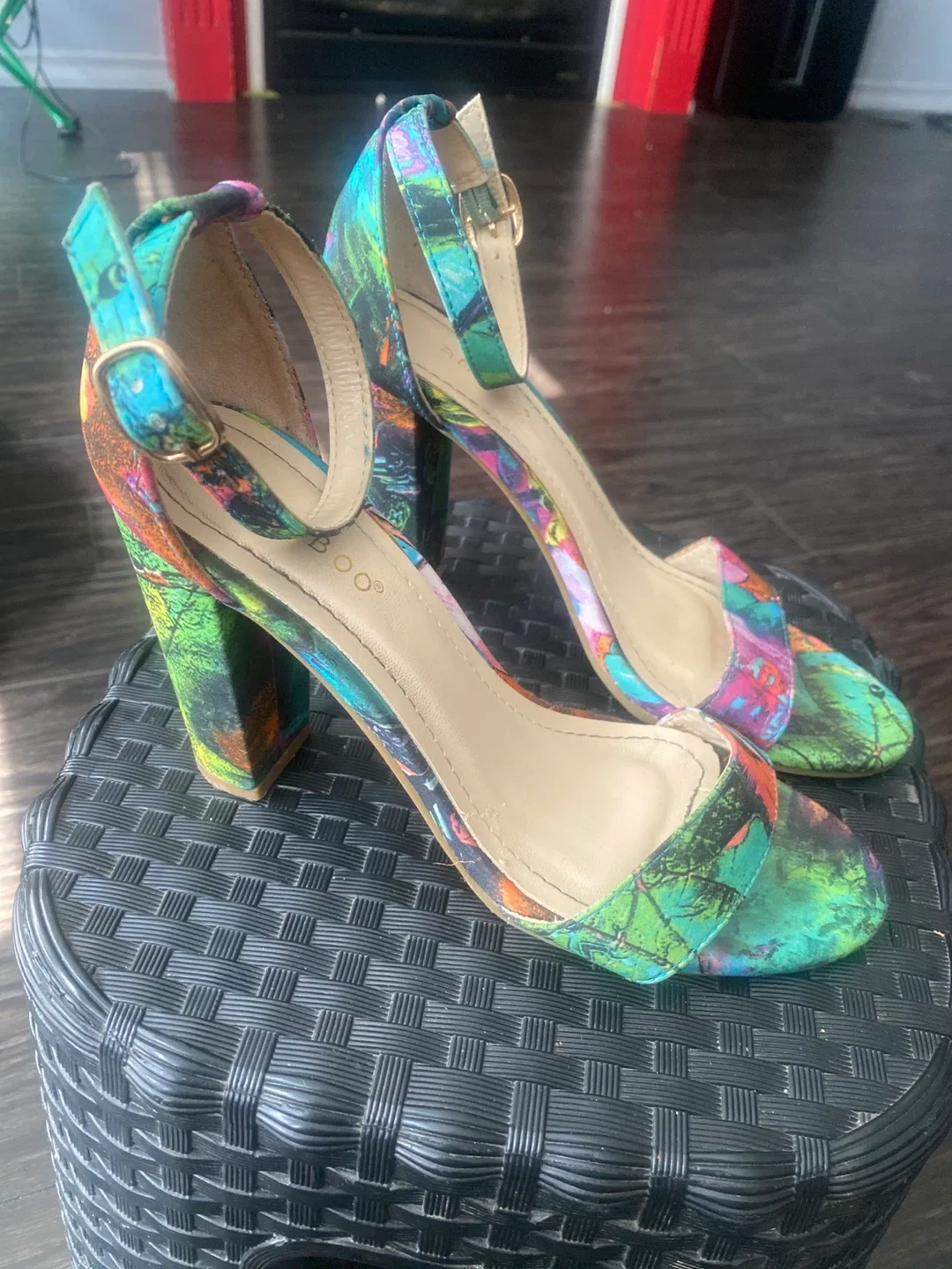 Bamboo Heels Size 6.5 image indicator(2)