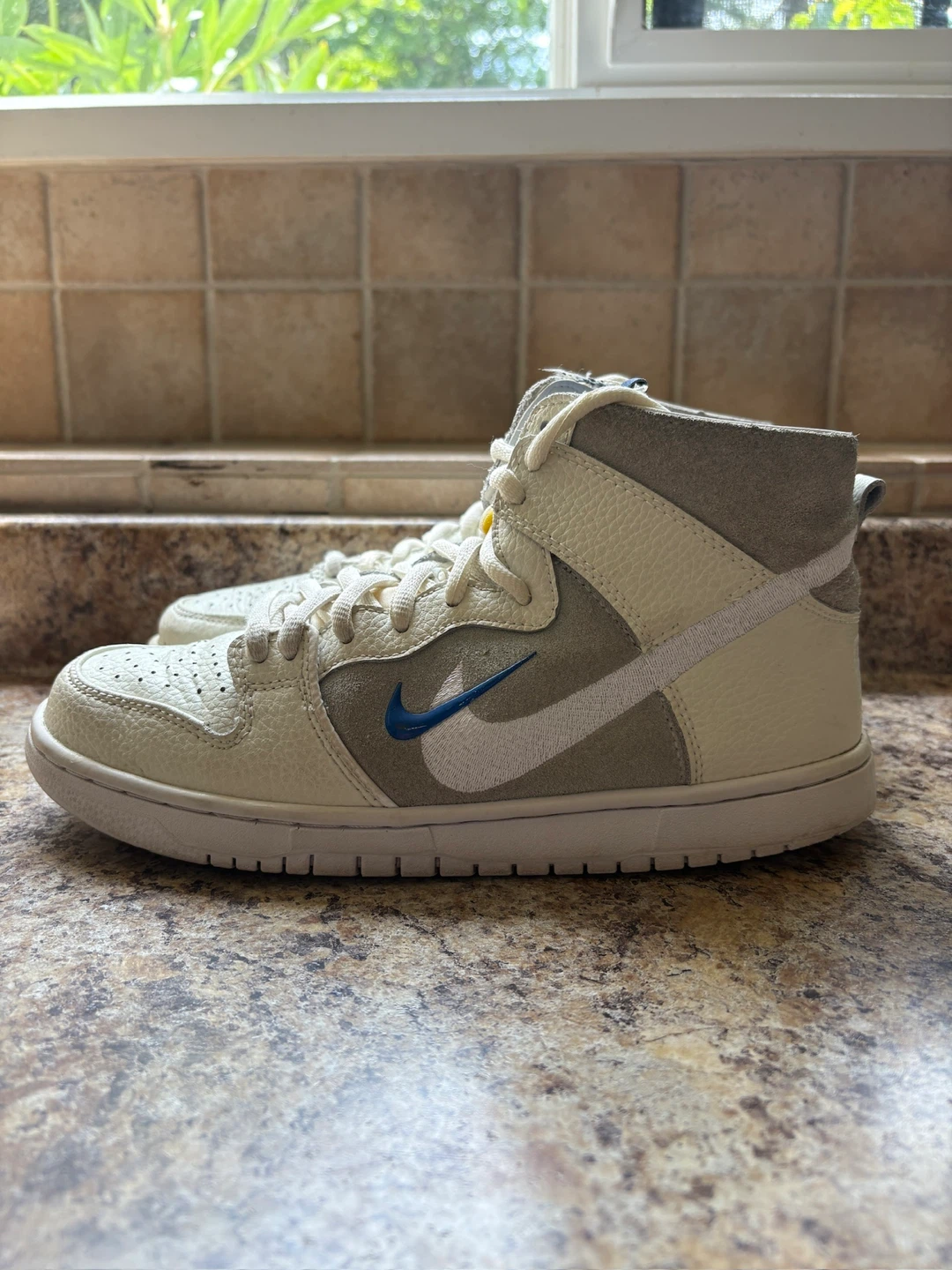 Nike SB Dunk High Friday Cream/Grey - photo 3