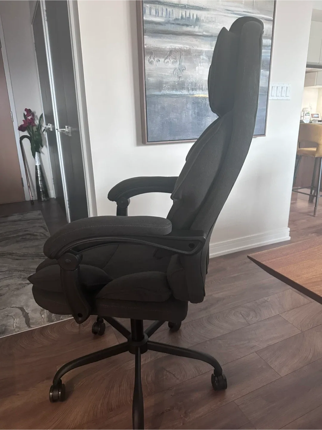 Grey Ergonomic Office Chair with Footrest image indicator(5)