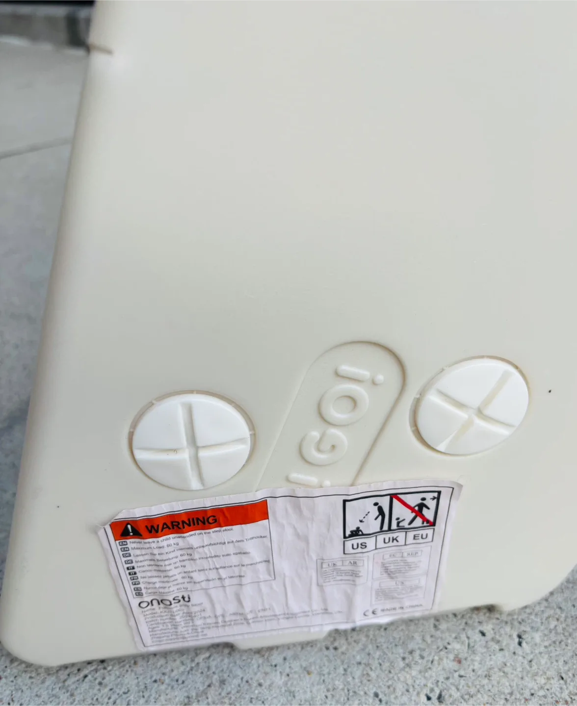 iGo iGo Children's Step Stool image indicator(2)