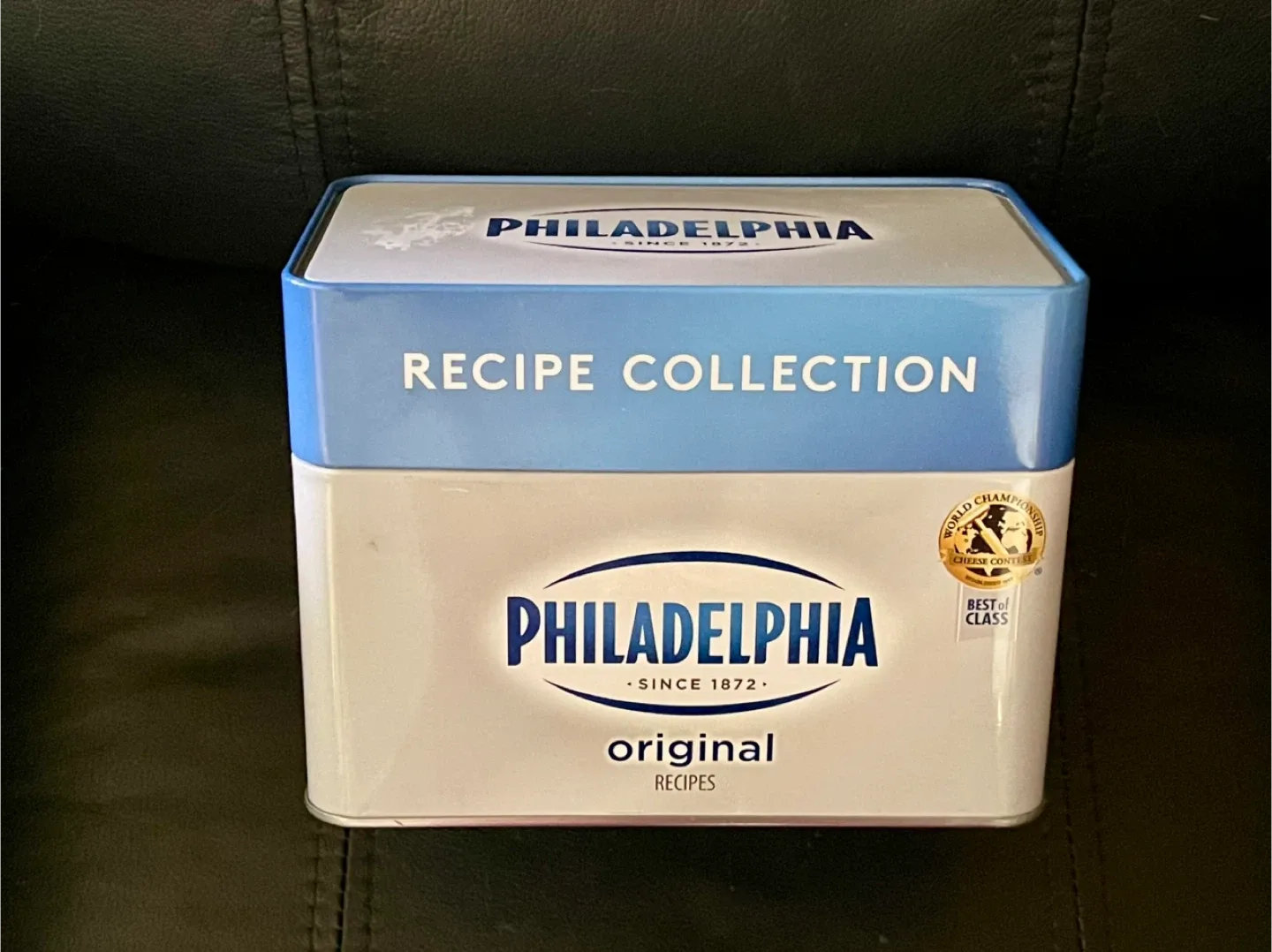 🥕Philadelphia Recipe Collection Tin with Cards thumbnail