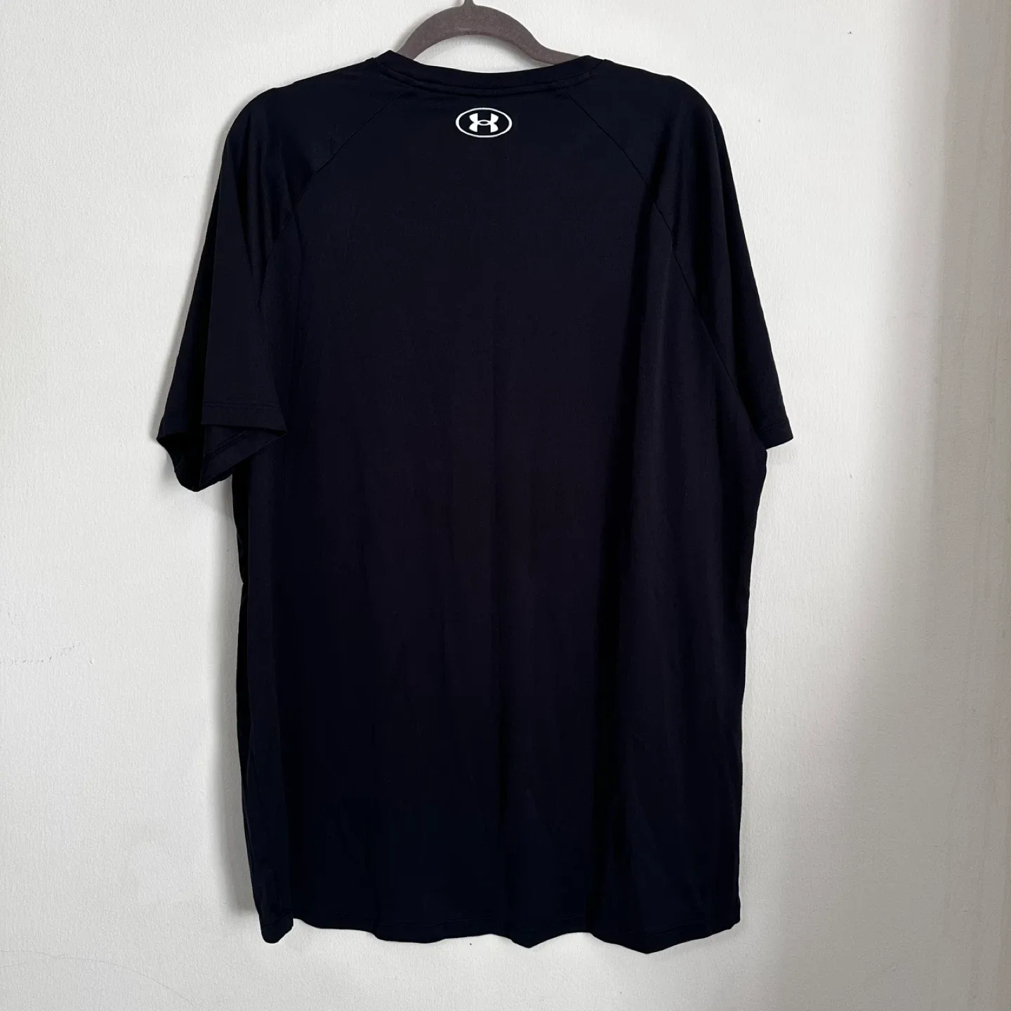 Under Armour Black Shirt - Size 2XL image indicator(2)