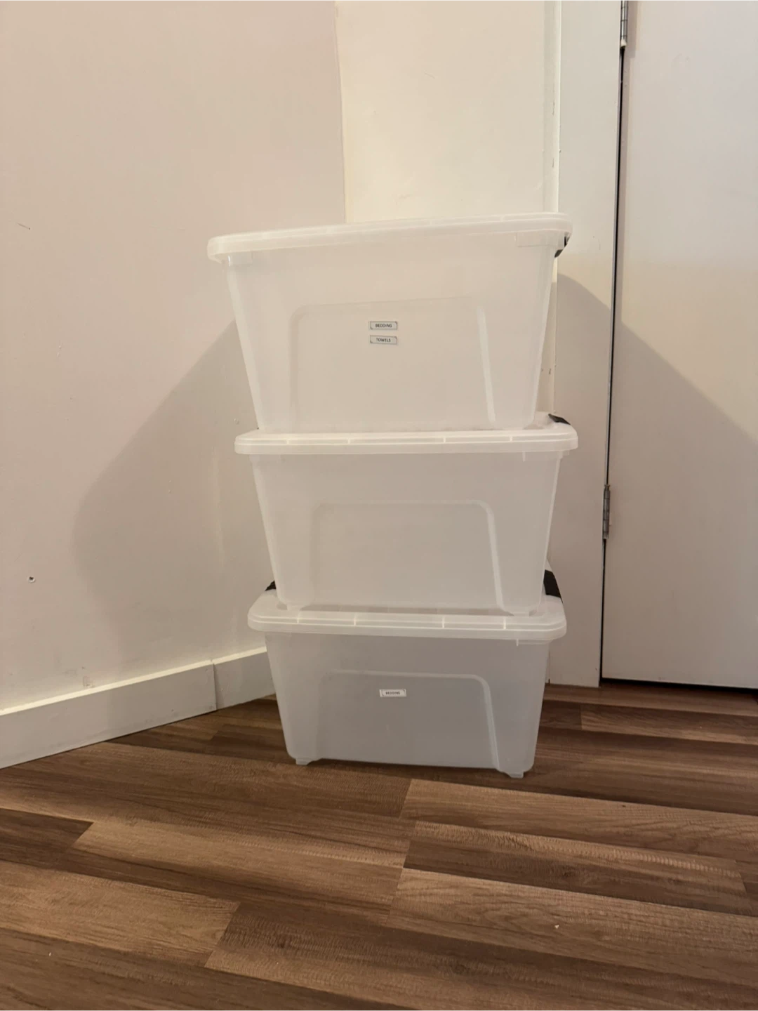 IRIS USA 32 Qt Stackable Plastic Storage Bins with Lids
