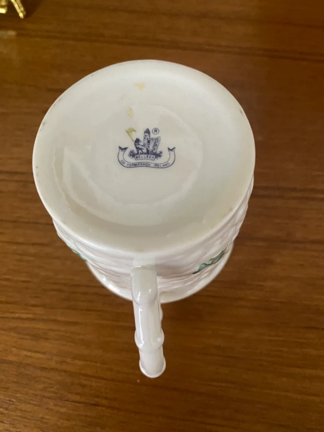 Belleek Ireland small mug/teacup image indicator(2)